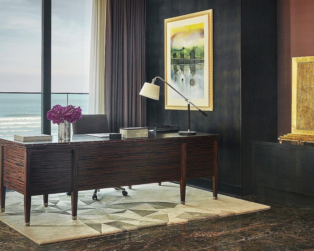 Four Seasons Hotel